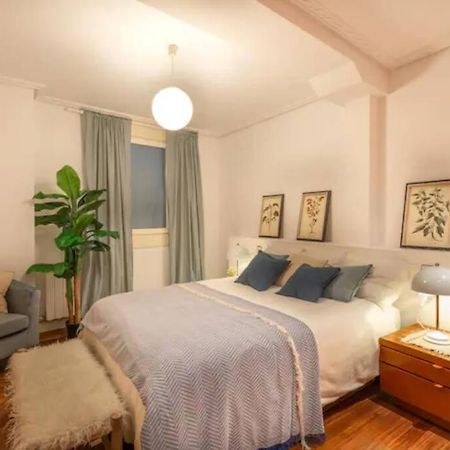 Exclusivo Apartamento En El Casco Viejo Бильбао Экстерьер фото
